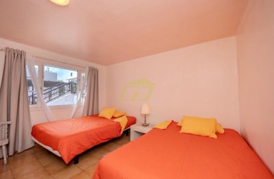 Large 2 bedroom 2 bathroom apartment on Playa Bastian in Costa Teguise