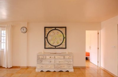 Large 2 bedroom 2 bathroom apartment on Playa Bastian in Costa Teguise