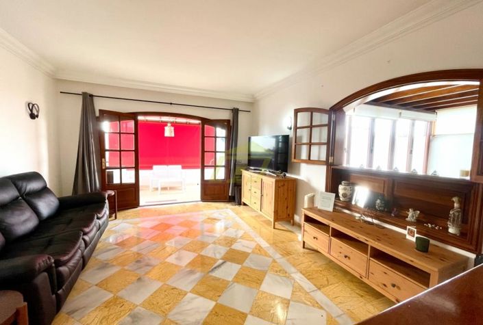 Image No.2-2 Bed Villa for sale