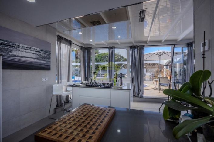 Image No.2-5 Bed Villa for sale