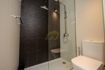 Modern 2 bedroom bungalow with communal pool close to the beach in Playa Honda