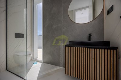 Fantastic newly built villa in Charco del Palo