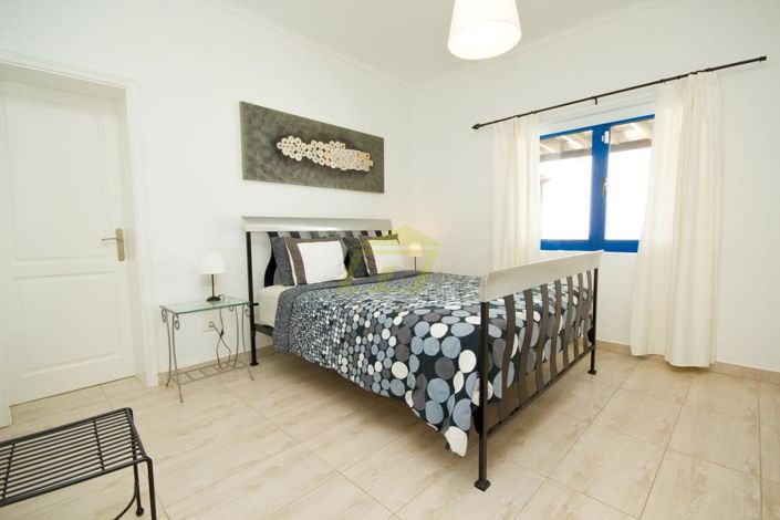 Image No.12-6 Bed Villa for sale