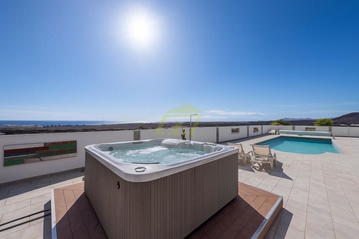 Image No.25-6 Bed Villa for sale