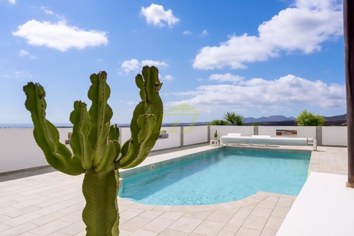 Image No.26-6 Bed Villa for sale