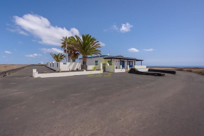 Image No.27-6 Bed Villa for sale