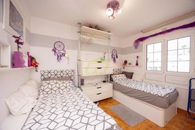 2 bedroom apartment with stunning  pool views in Puerto del Carmen