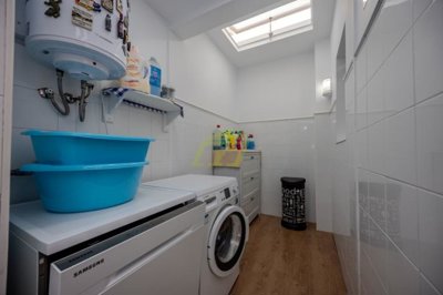 Immaculately maintained semi detached home with sea views in Playa Honda