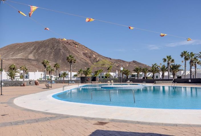 Image No.1-2 Bed Villa for sale