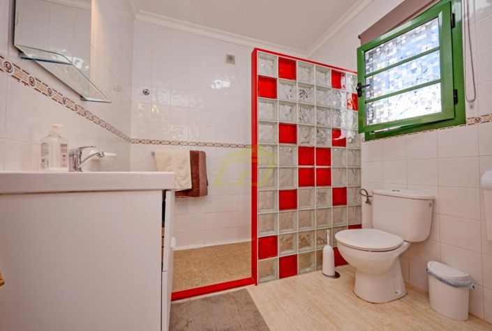 Image No.10-2 Bed Villa for sale