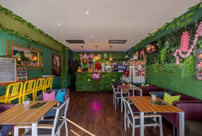 Thriving business opportunity in central high footfall area - Fully setup