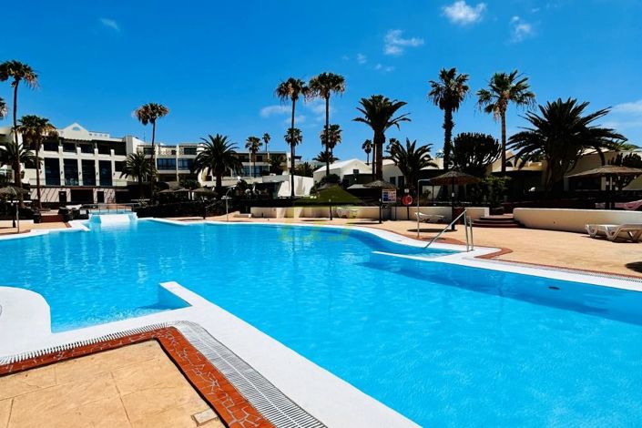 Image No.2-Studio de 1 chambre à vendre à Costa Teguise