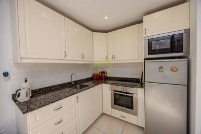 Turnkey ground floor apartment in top location