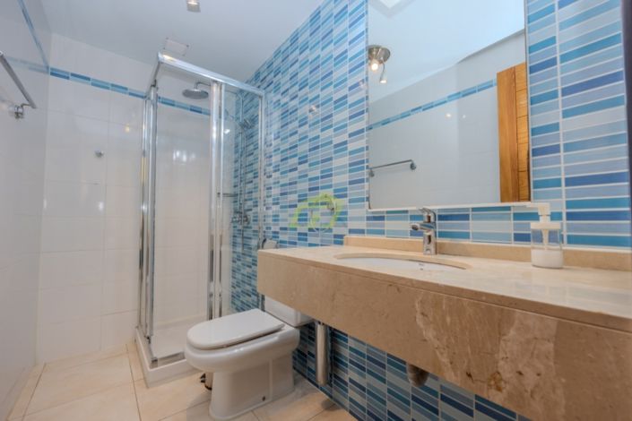 Image No.10-4 Bed Apartment for sale