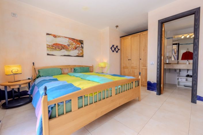 Image No.6-4 Bed Apartment for sale