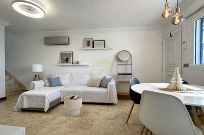 Spacious 2 Bedroom Duplex in Playa Honda