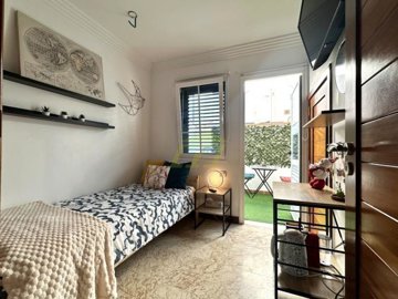 Spacious 2 Bedroom Duplex in Playa Honda