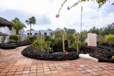 A spacious 2 bedroom property minutes from the ocean in Puerto del Carmen