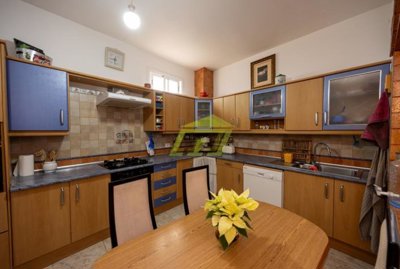 Typical Canarian terraced house, located in the charming village of Máguez