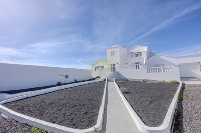 Breathtaking, majestic property in exceptional condition in Guime