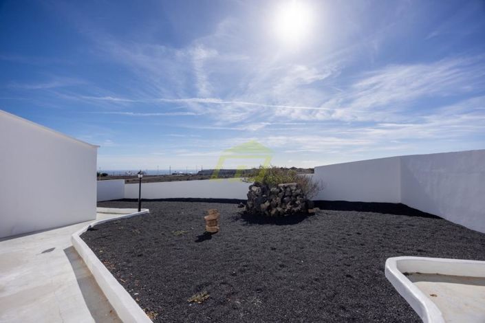 Image No.18-6 Bed Villa for sale