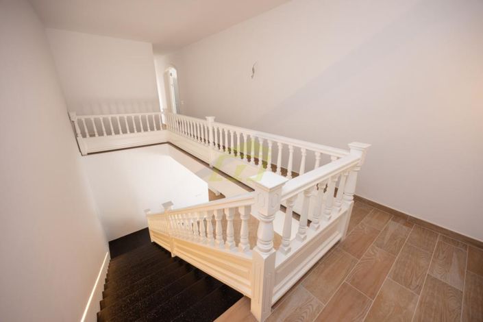 Image No.23-6 Bed Villa for sale