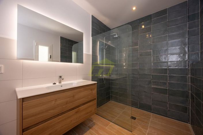 Image No.29-6 Bed Villa for sale