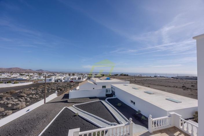 Image No.4-6 Bed Villa for sale