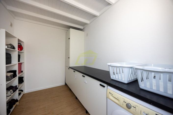 Image No.10-4 Bed Villa for sale