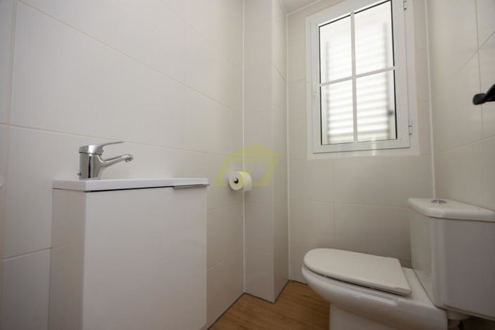 Image No.15-4 Bed Villa for sale