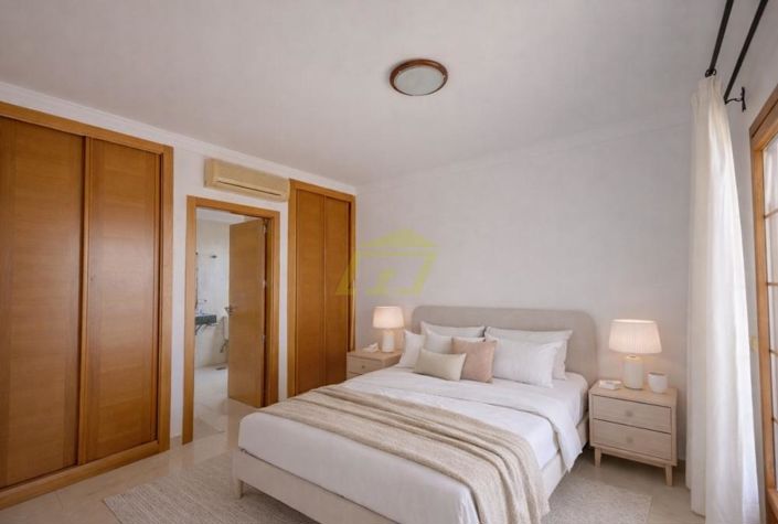 Image No.8-4 Bed Villa for sale