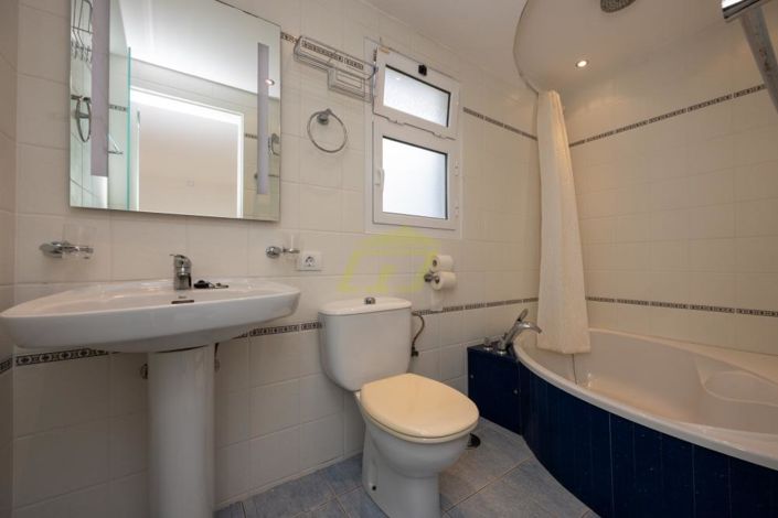 Image No.12-1 Bed Villa for sale