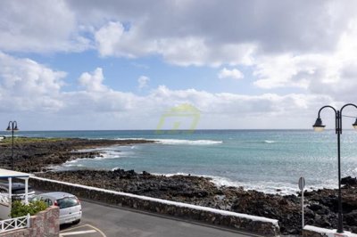 Beautiful 2 storey property with impressive sea views in Punta Mujeres