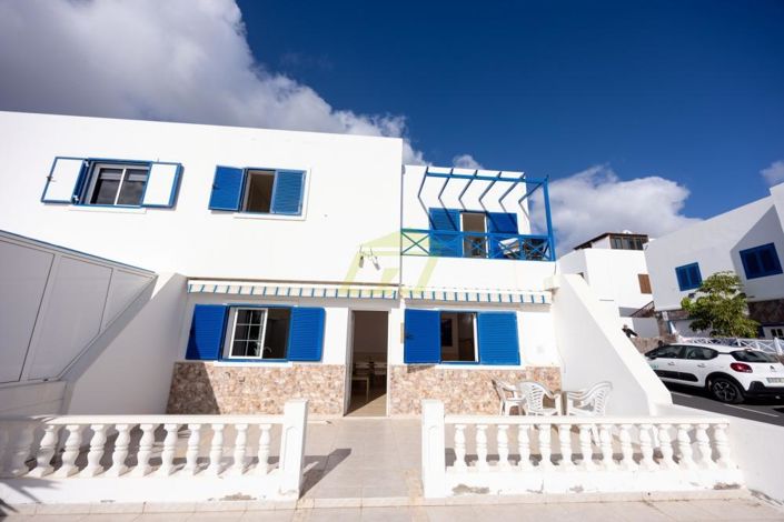 Image No.2-2 Bed Villa for sale