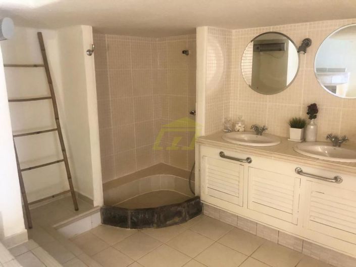 Image No.10-Villa de 4 chambres à vendre à Nazaret