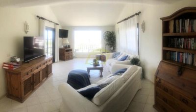 Beautiful 3 bedroom family villa with mature gardens private swimming pool and apartment in Nazaret