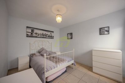 Spacious central apartment with 2 bedrooms and 2 bathrooms