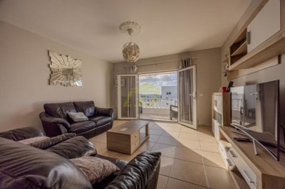 Spacious central apartment with 2 bedrooms and 2 bathrooms