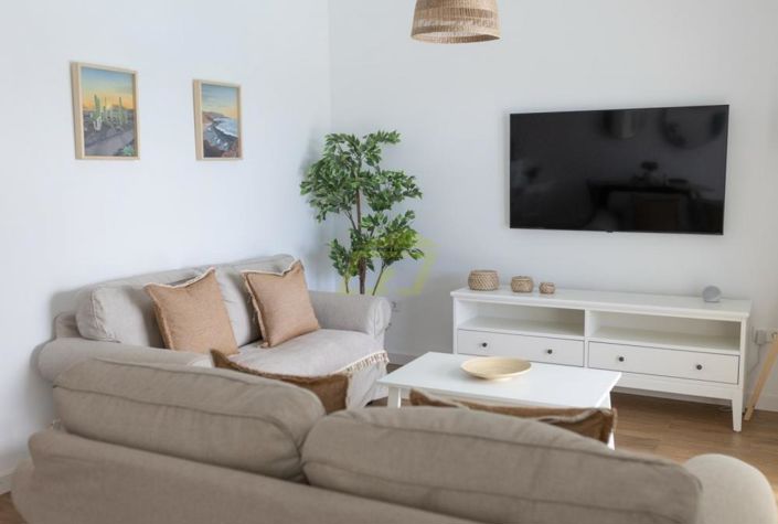 Image No.2-3 Bed Villa for sale