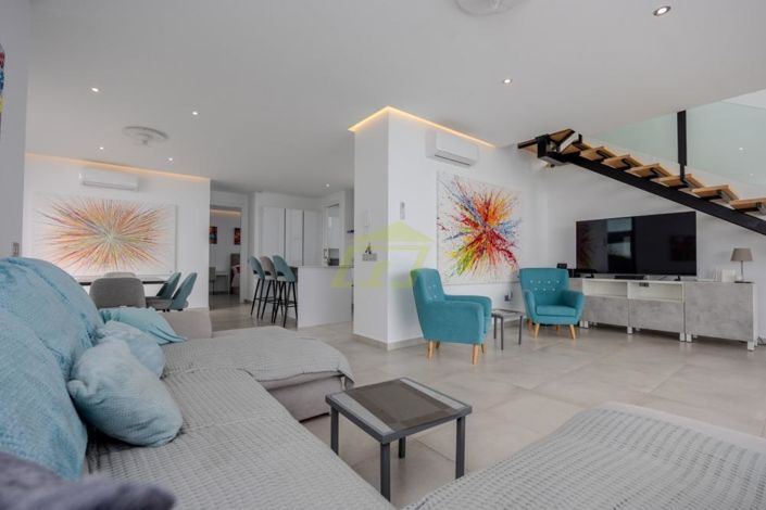 Image No.3-4 Bed Villa for sale