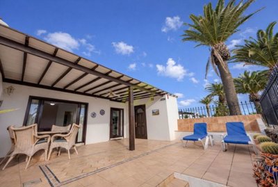Immaculate 3 bedroom bungalow in prime Playa Blanca location