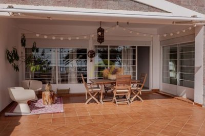 Rare opportunity to own a large frontline property with parking and storage