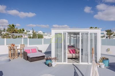 Stunning detached villa with private pool and magnificent sea views