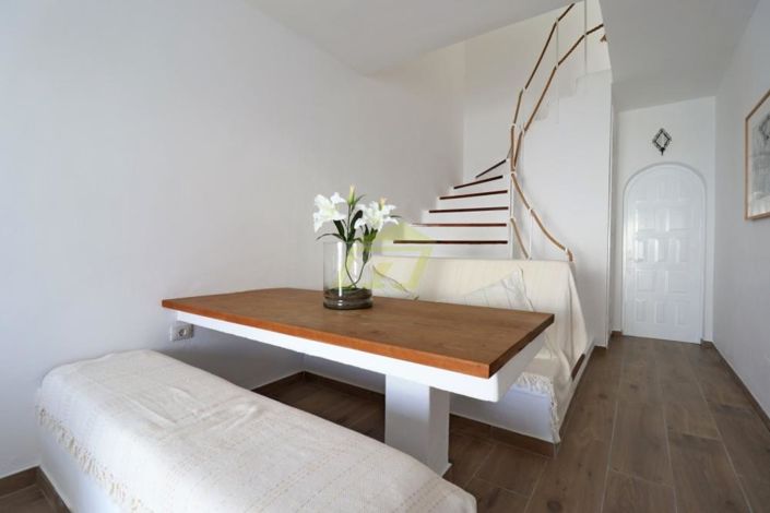 Image No.2-1 Bed Villa for sale