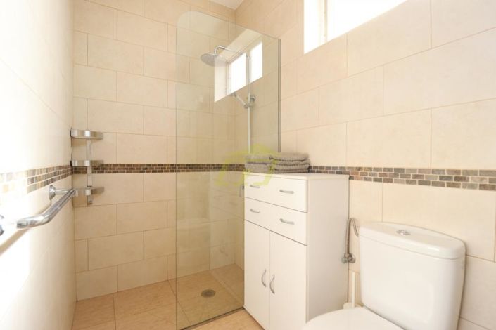 Image No.7-1 Bed Villa for sale