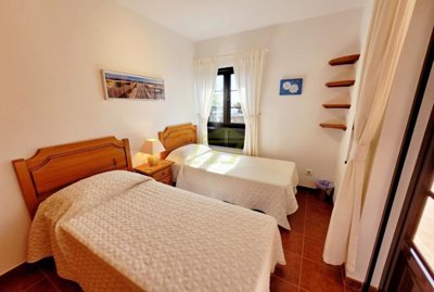 Ideal 3 bedroom family home in Playa Blanca for sale