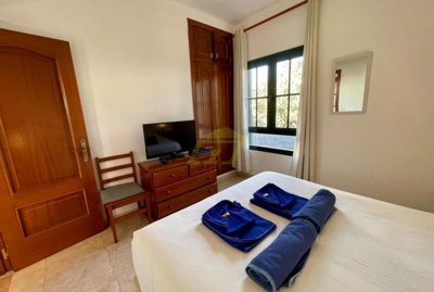 Fantastic 3 bedroom villa with a south facing terrace in Playa Blanca