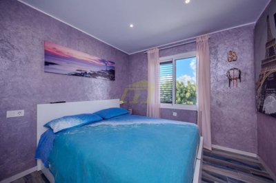 4 bedrooms duplex with communal pool near a beach in Playa Honda