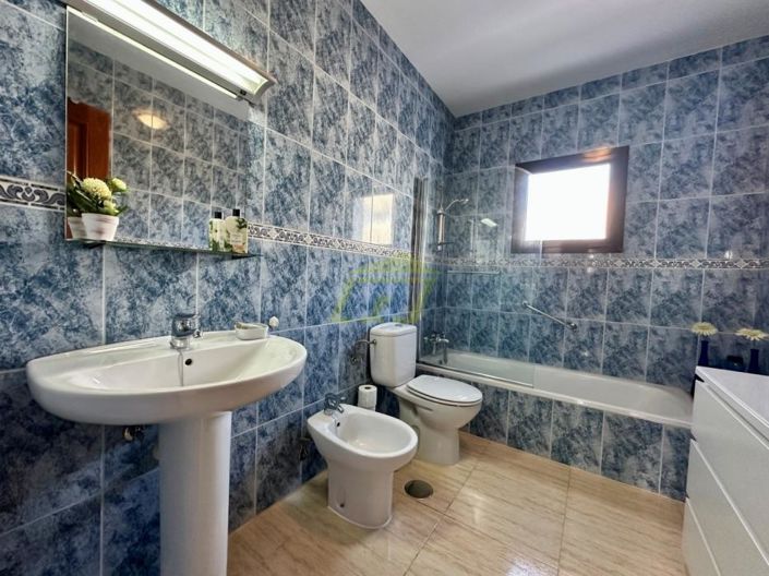 Image No.11-4 Bed Villa for sale