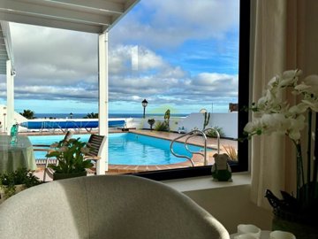 Exceptional 4 Bedroom Detached Villa in Güime with Sea Views